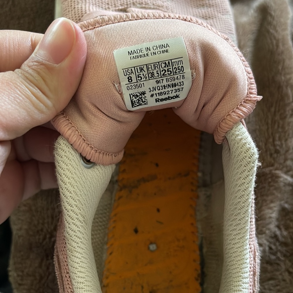 Sneakers Reebok Size 8 - Picture 4 of 4